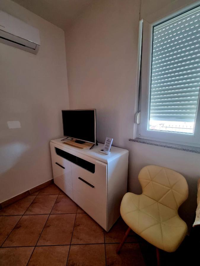 Apartments Ema Пула Экстерьер фото