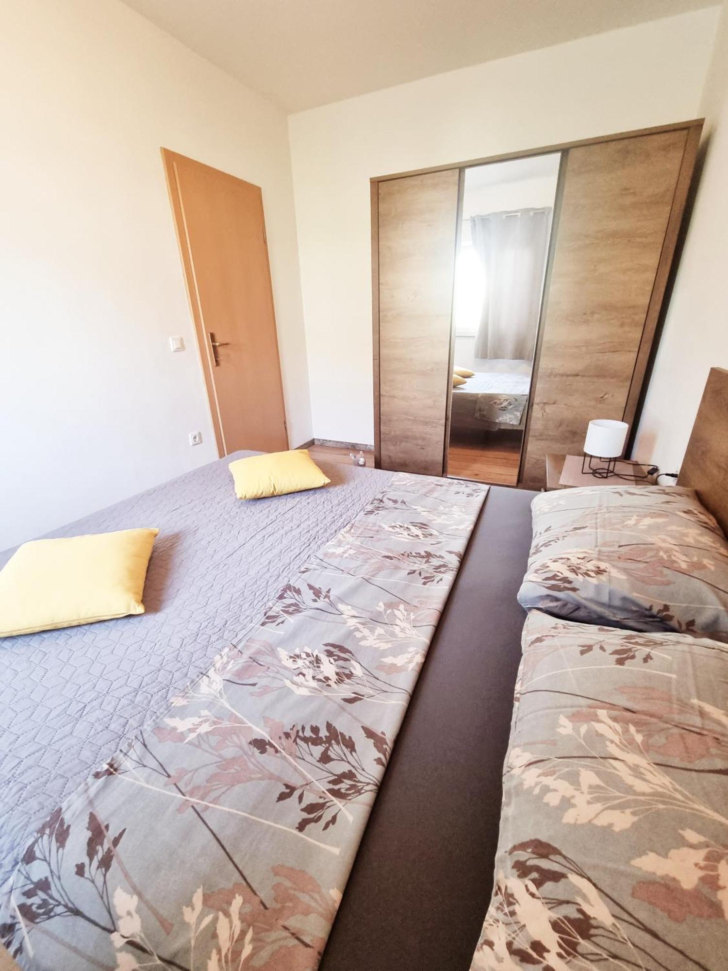 Apartments Ema Пула Экстерьер фото